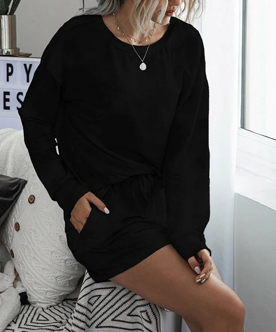 New ๐ Romantichut Black Long-Sleeve Crewneck Top & Pocket Shorts - ๐ฉ Women ๐ 4 New ๐ Romantichut Black Long-Sleeve Crewneck Top & Pocket Shorts - ๐ฉ Women ๐ - Image 2