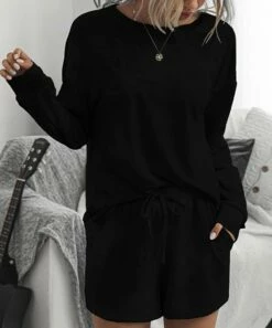 New 🌟 Romantichut Black Long-Sleeve Crewneck Top & Pocket Shorts - 👩 Women 🎉
