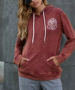 Top 10 ⌛ Romantichut Red Rose Pullover Pocket Hoodie - 👩 Women 🔔 -Romantichut Sales zu104596466 alt 4 tm1648842295