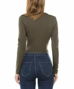 Deals 🎁 Romantichut Green V-Neck Top - 👩 Women 🎉 -Romantichut Sales zu105102600 alt 2 tm1650458445