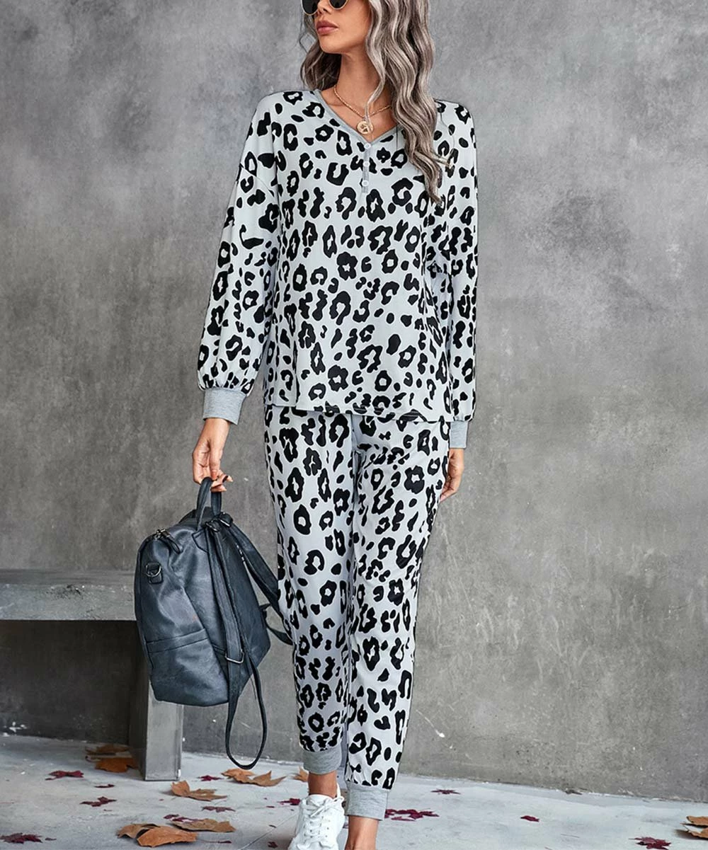 Best Pirce โค๏ธ Romantichut Gray & Black Leopard Button-Front Jogger Jumpsuit - ๐ฉ Women ๐ 5 Best Pirce โค๏ธ Romantichut Gray & Black Leopard Button-Front Jogger Jumpsuit - ๐ฉ Women ๐ - Image 3