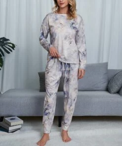 Discount 😍 Romantichut Light Gray & Cream Tie-Dye Long-Sleeve Top & Drawstring Joggers - 👩 Women 🔔 -Romantichut Sales zu109777308 alt 2 tm1667420485