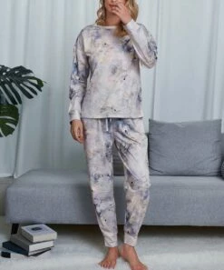 Discount 😍 Romantichut Light Gray & Cream Tie-Dye Long-Sleeve Top & Drawstring Joggers - 👩 Women 🔔